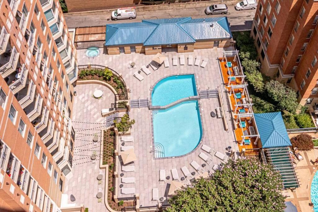 Sensational 1 Bedroom Condo At Ballston Place With Gym Arlington Eksteriør bilde