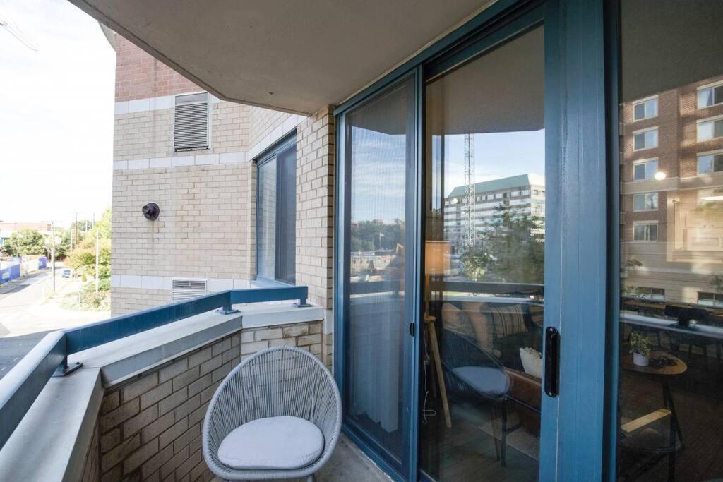 Sensational 1 Bedroom Condo At Ballston Place With Gym Arlington Eksteriør bilde