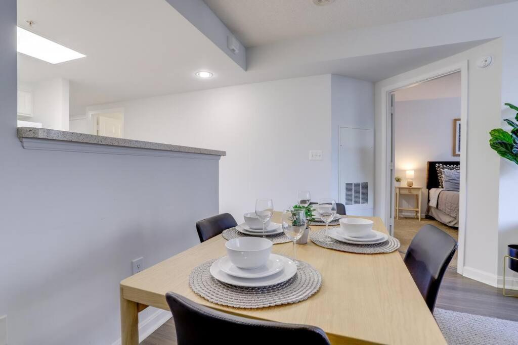 Sensational 1 Bedroom Condo At Ballston Place With Gym Arlington Eksteriør bilde